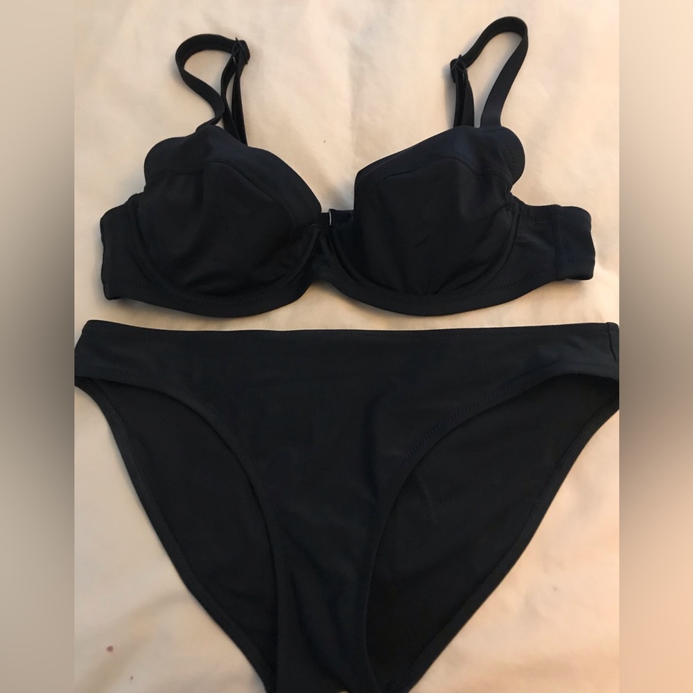 Aerie bikini top and bottoms - Picture 1 of 8